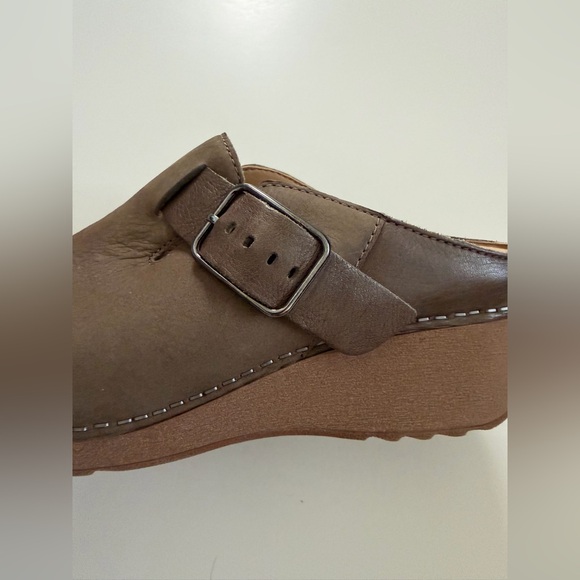 DANSKO Caia Nubuck Clog Sz EU39/US9 - Picture 8 of 12
